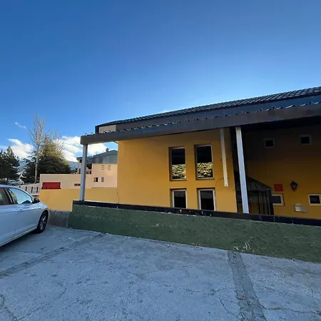 The Snow Con Parking, Wifi Y Terraza *