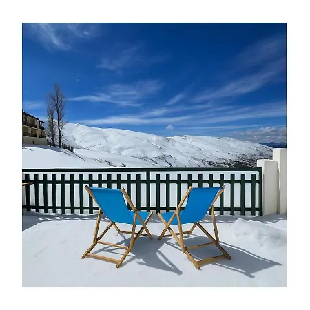 The Snow Con Parking, Wifi Y Terraza アパート *