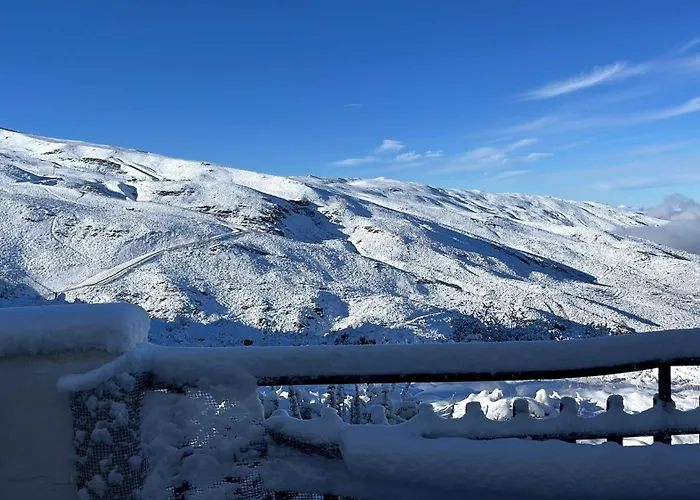 The Snow Con Parking, Wifi Y Terraza