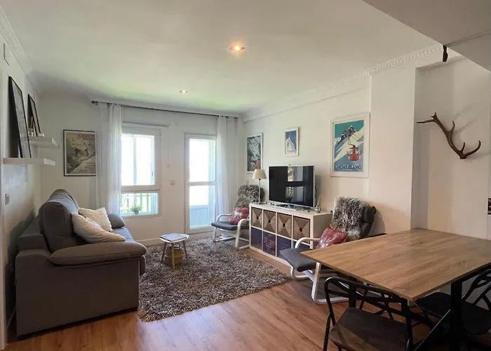 The Snow Con Parking, Wifi Y Terraza