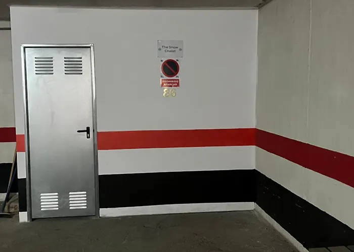 The Snow Con Parking, Wifi Y Terraza Apartamento